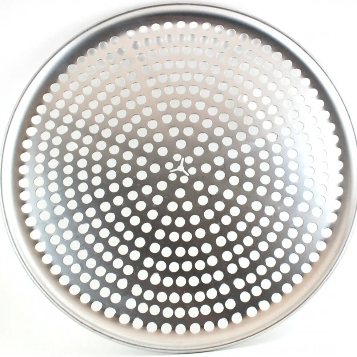 assiette__pizza_perfore_d_0-9.webp Fashion Assiette à pizza perforée de 12" en aluminium dur Outils Pour La Pizza Et La Cuisson De Pizza