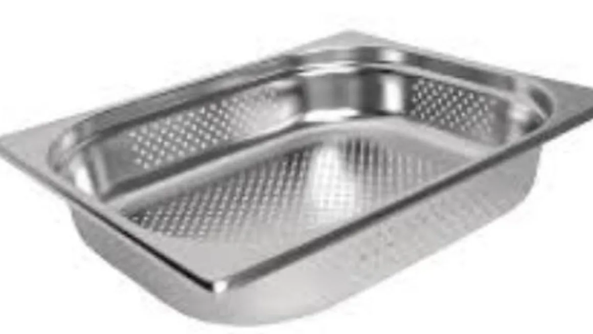 bac_gastronorme_perfor__d_0-9.webp New Bac gastronorme perforé 1/2 de 2.5" de profondeur (antiblocage) Rangement Des Aliments