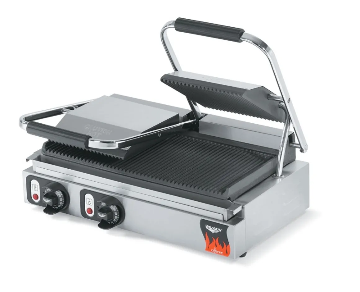 grillepanini__double_surf_0-1.webp Sale Grille-panini à double surface de cuisson nervurée Vollrath Équipements De Cuisson
