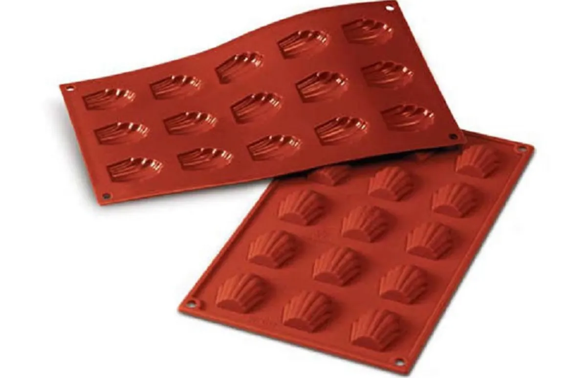 moule_en_silicone_flexibl_0-13.webp Fashion Moule en silicone flexible pour mini madeleine - 15 x 10 ml Cuisson Et Pâtisserie
