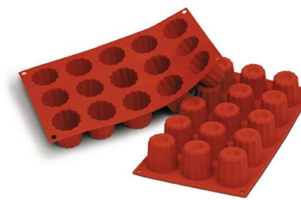 moule_en_silicone_flexibl_0-6.webp Sale Moule en silicone flexible pour moyen cannelé - 15 x 60 ml Cuisson Et Pâtisserie