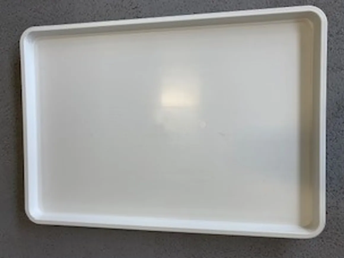 plateau_de_boucherie_de___0.webp Clearance Plateau de boucherie de 18" x 26" en plastique - Blanc Articles De Service