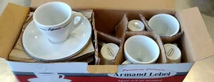 Clearance Tasse à espresso de 3 oz avec ligne noir avec soucoupe - 6 par boite Vaisselle